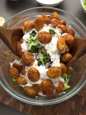Insalata di gnocchi croccanti