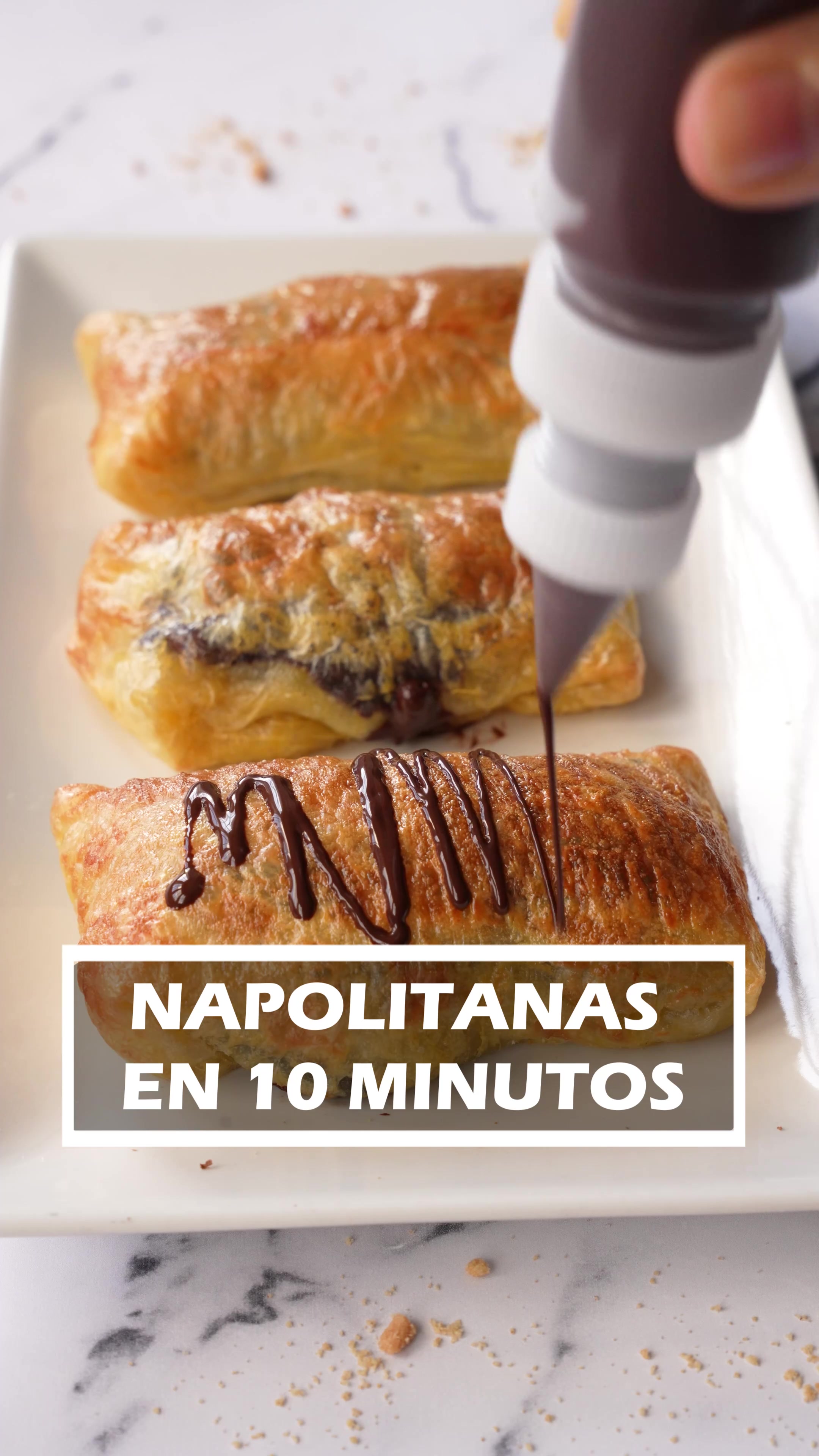 Knusprige Schokoladen-Napolitanas