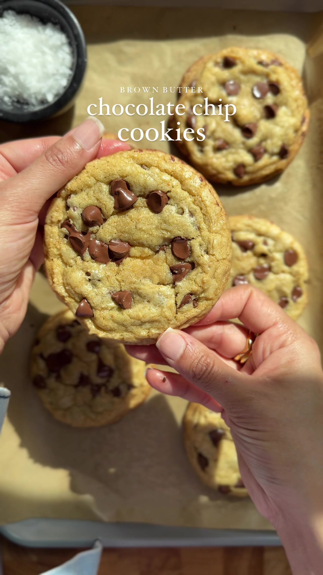 Cookies al burro nocciola con gocce di cioccolato