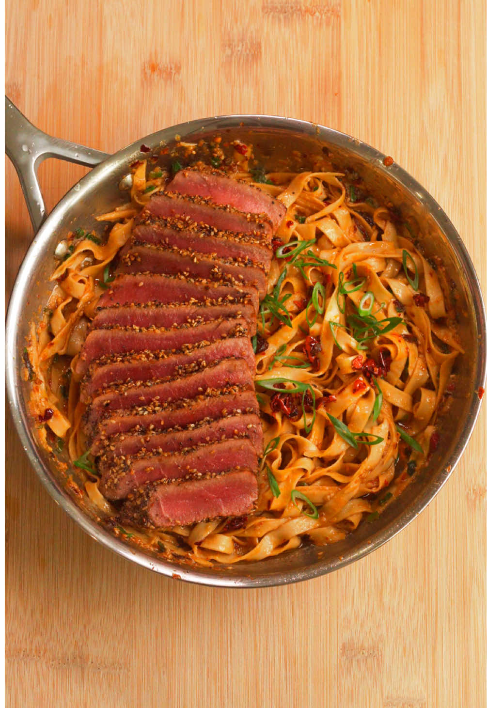 Lombo di Tonno Rosso su Noodles di Miso Tostati