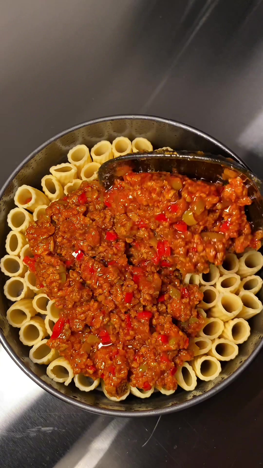 Rigatoni al forno con carne e besciamella