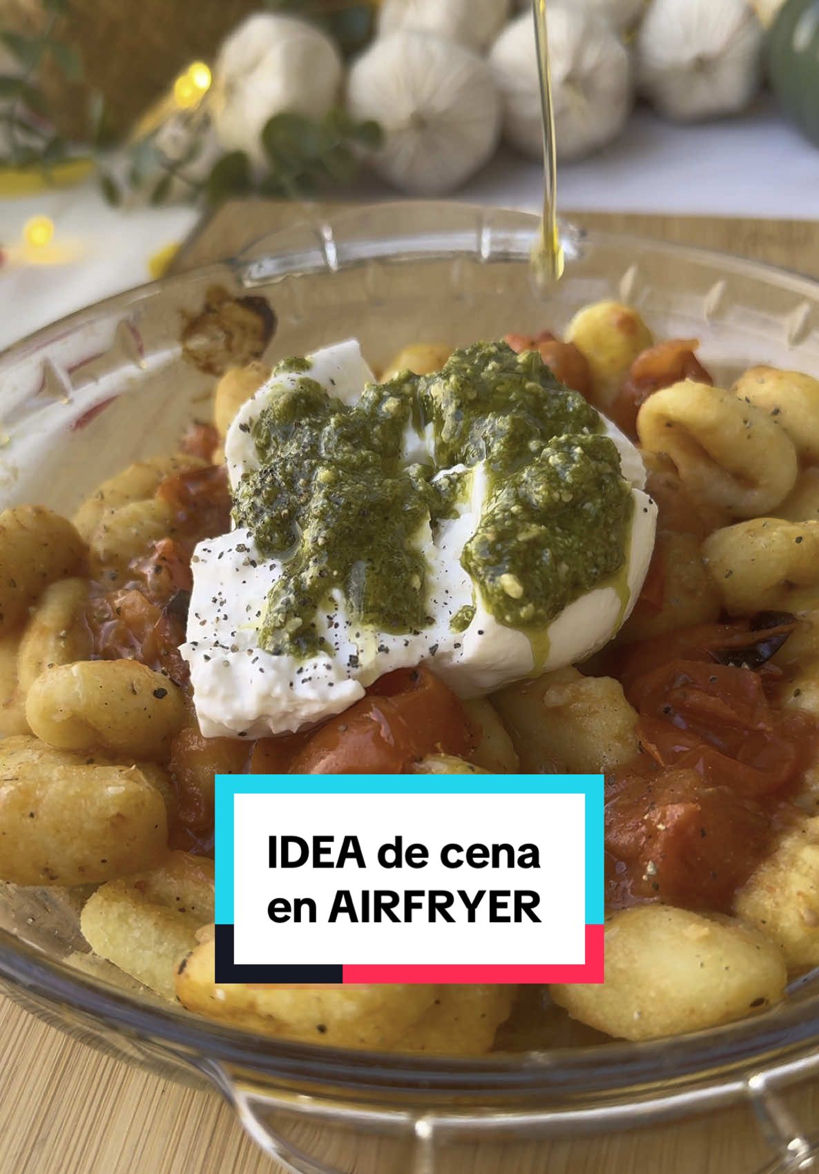 Gnocchi con burrata e pesto in friggitrice ad aria