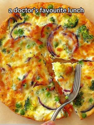 Süßkartoffel-Tortilla mit Gemüse und Käse