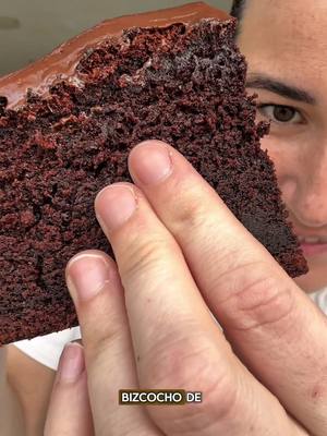 Perfect Chocolate Cake with Ganache