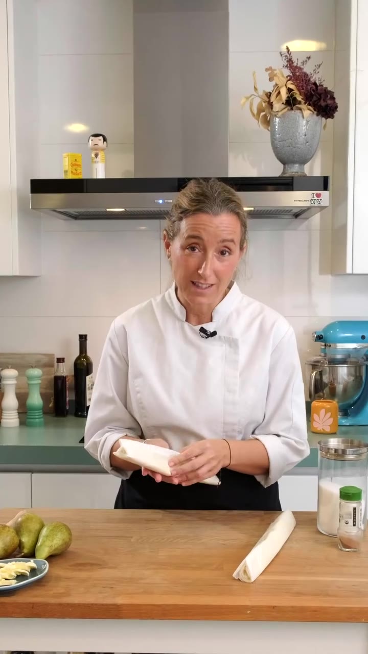 Tarte aux poires à la pâte feuilletée croustillante