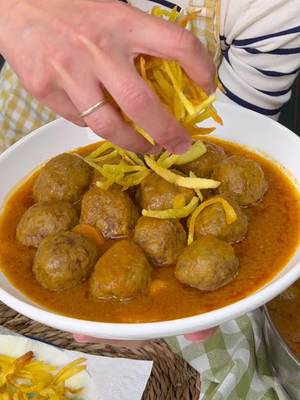 Polpette fatte in casa tradizionali con patate