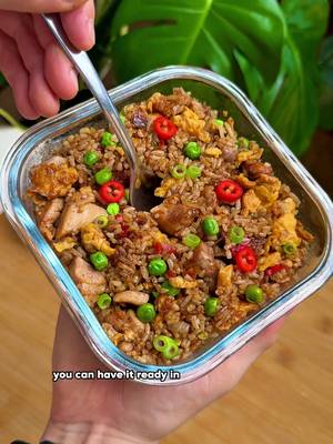 Sticky Soy Chicken mit gebratenem Reis