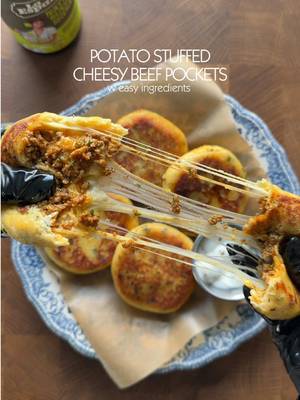 Kartoffeltaschen mit Rindfleisch und Käse