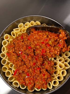 Rigatoni al forno con carne e besciamella