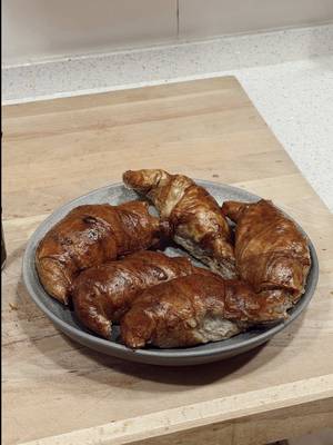3-Ingredient Healthy Croissants