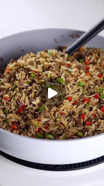 Arroz salteado con carne picada